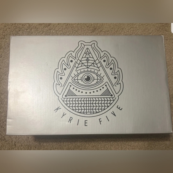 Kyrie 5 SBSP Patrick - Picture 8 of 8